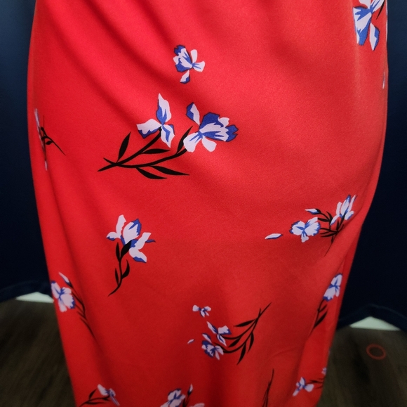 Red Pop Sugar Rayon Skirt with cinch waist. - Picture 3 of 3